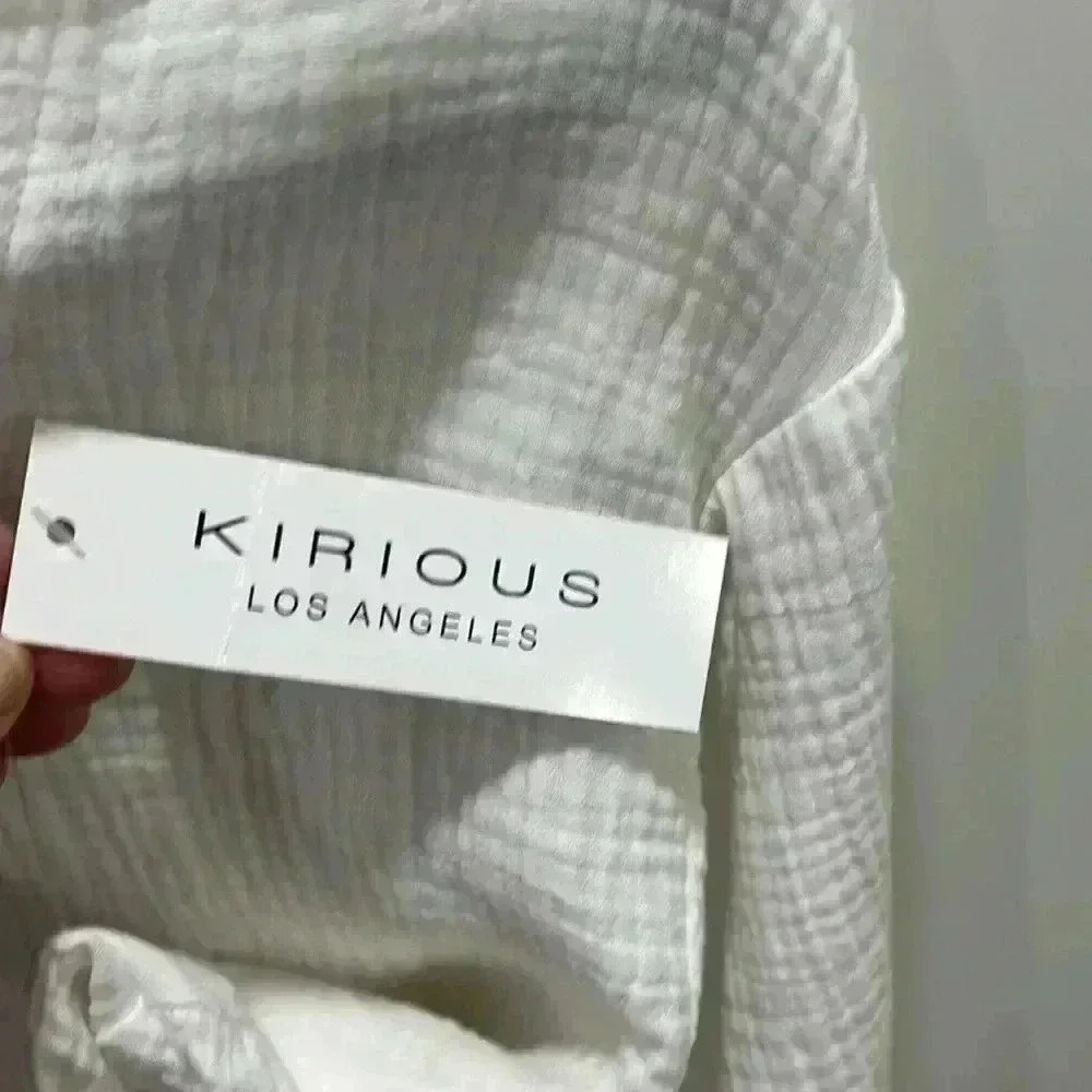 Kirious NEW Women’s White button up shirt New with tags. Size Small 100% Cotton - Picture 7 of 7